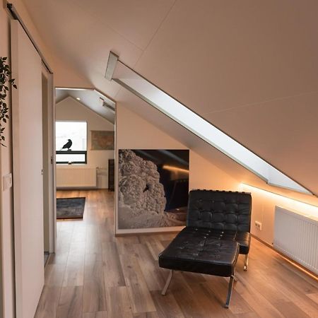 Scenic Penthouse - Ocean View & Skylight Windows Apartman Siglufjordur Kültér fotó
